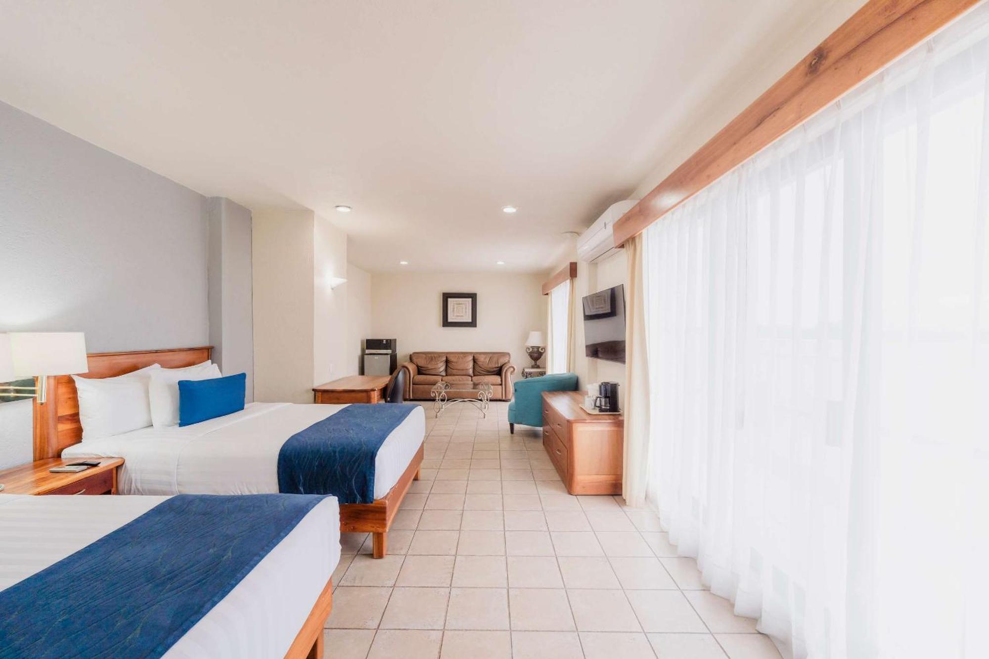 Comfort Inn Tampico Exteriör bild